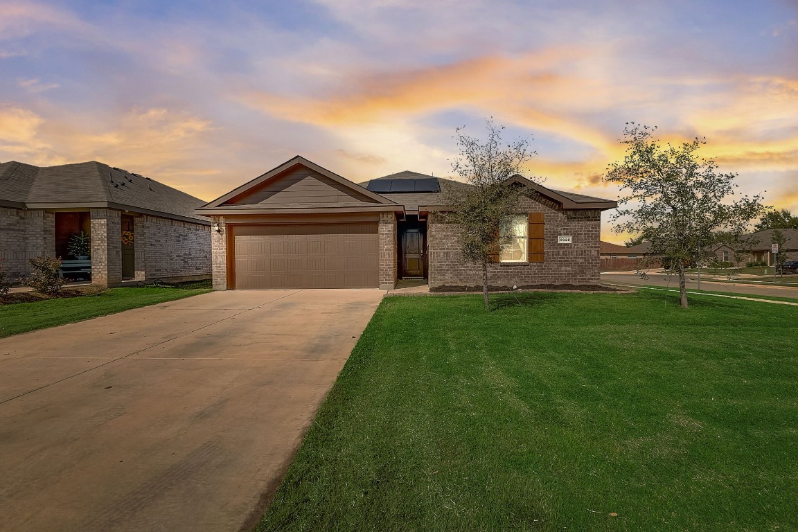 6929 Whisper Field Court Fort Worth TX 76120