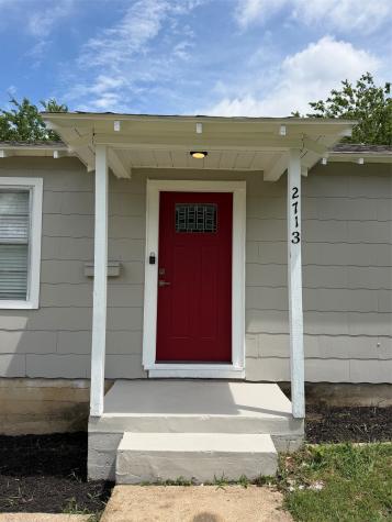 2713 Hanger Avenue Fort Worth TX 76105