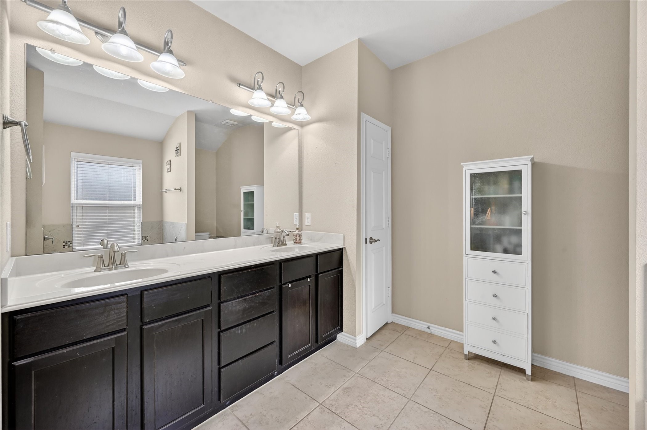 5920 Ivy Glen Drive Grand Prairie TX 75052