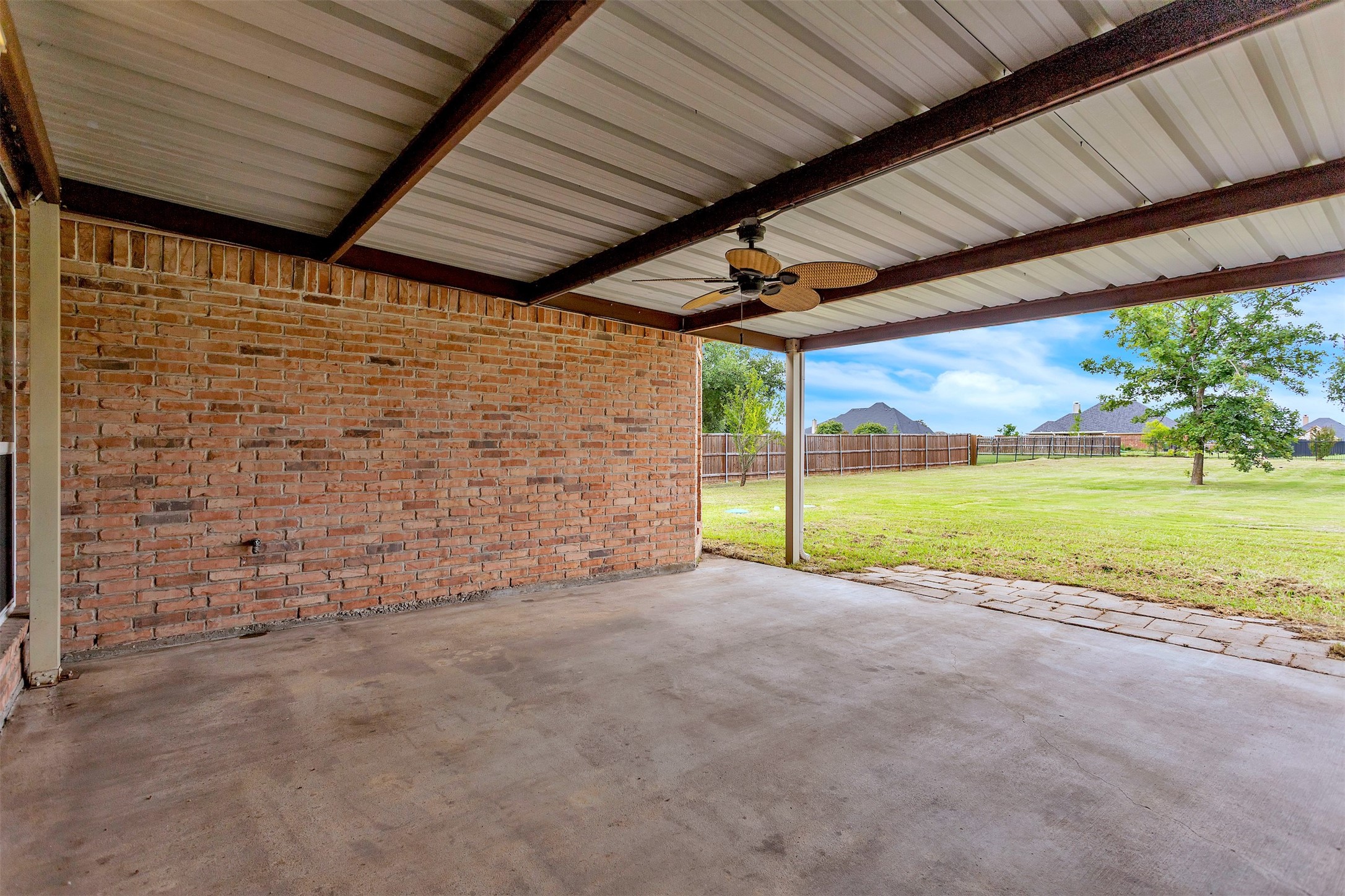 1200 E Remington Park Drive Talty TX 75160
