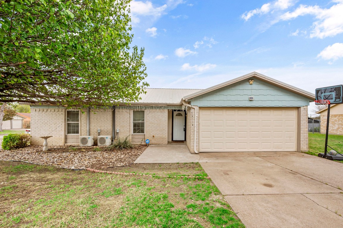 3333 Chalmette Court Forest Hill TX 76140