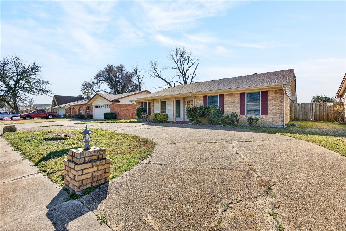 725 Melinda Drive Mesquite TX 75149
