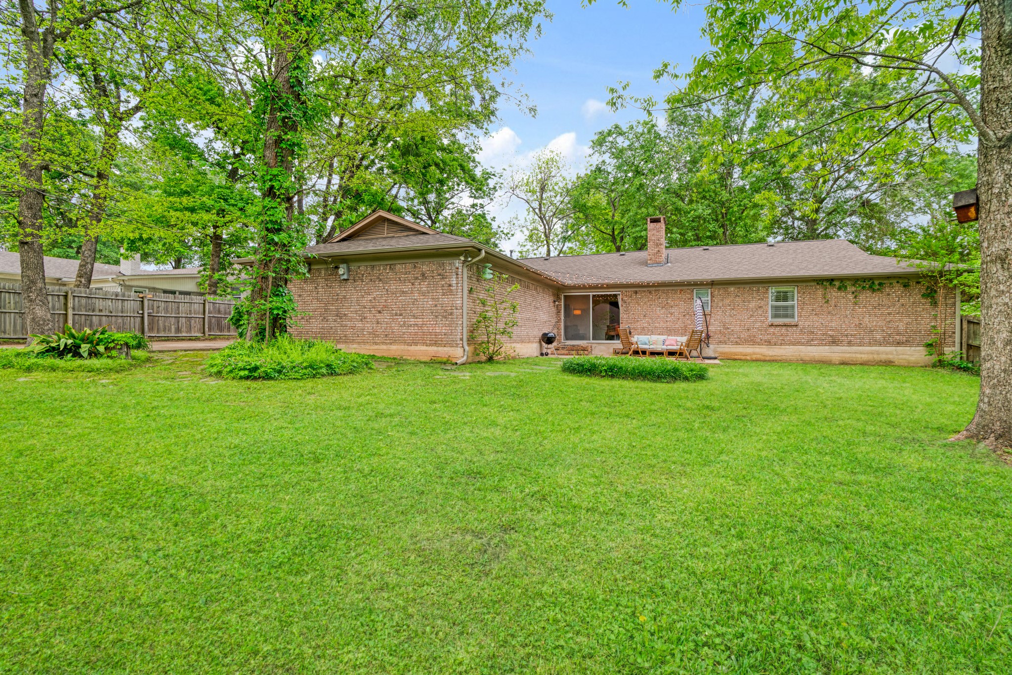 2745 Simpson Street Paris TX 75460