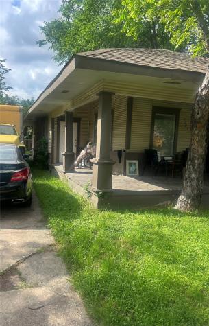 2705 Warren Avenue Dallas TX 75215