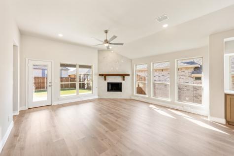 210 Comanche Trail Alvarado TX 76009