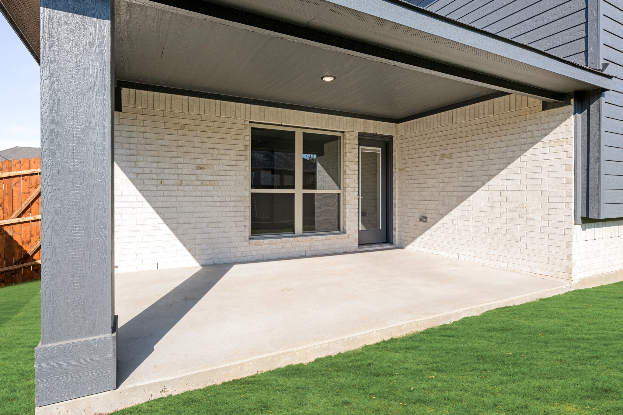 210 Comanche Trail Alvarado TX 76009