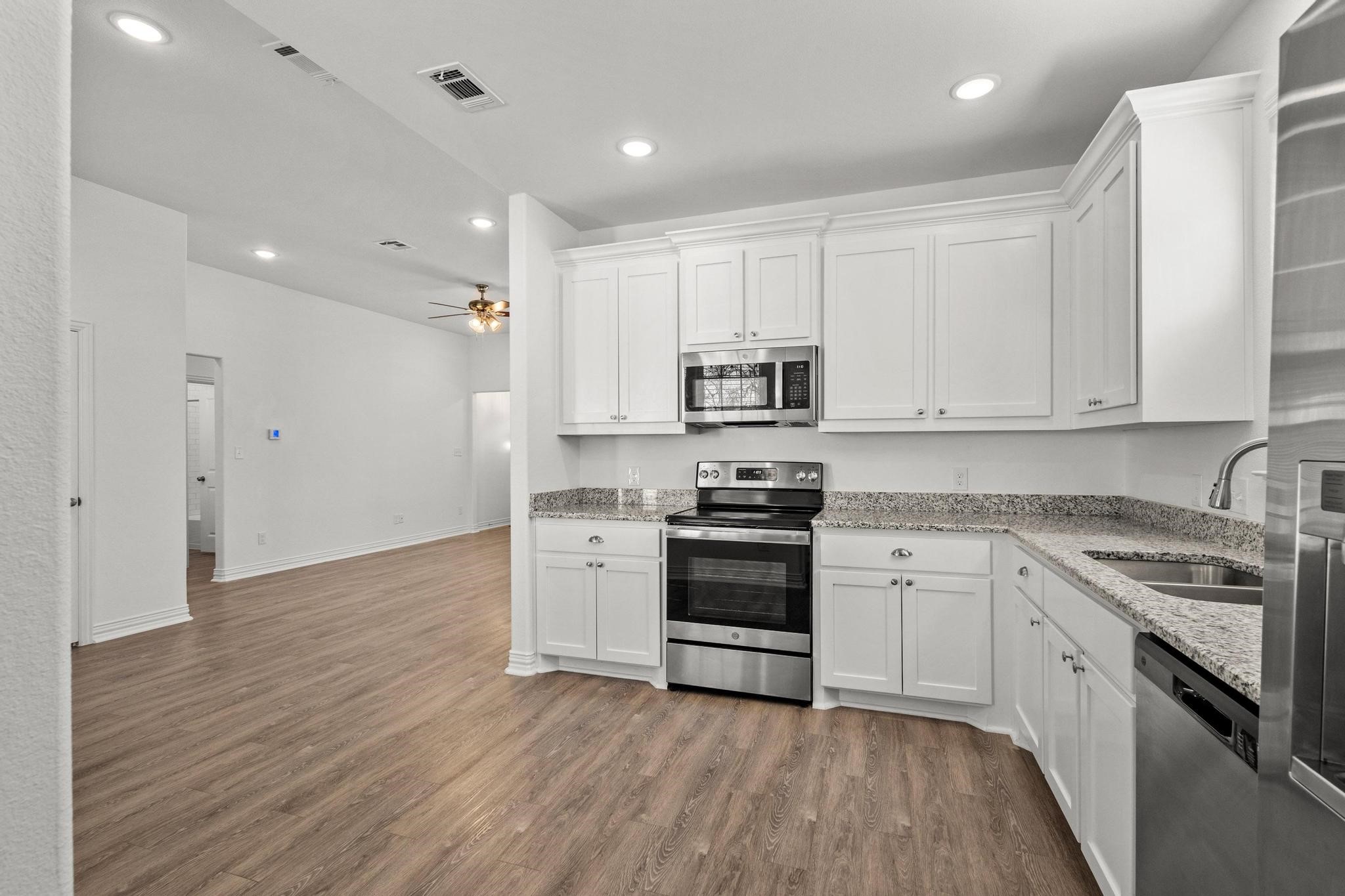 759 N Eddy Avenue Denison TX 75020