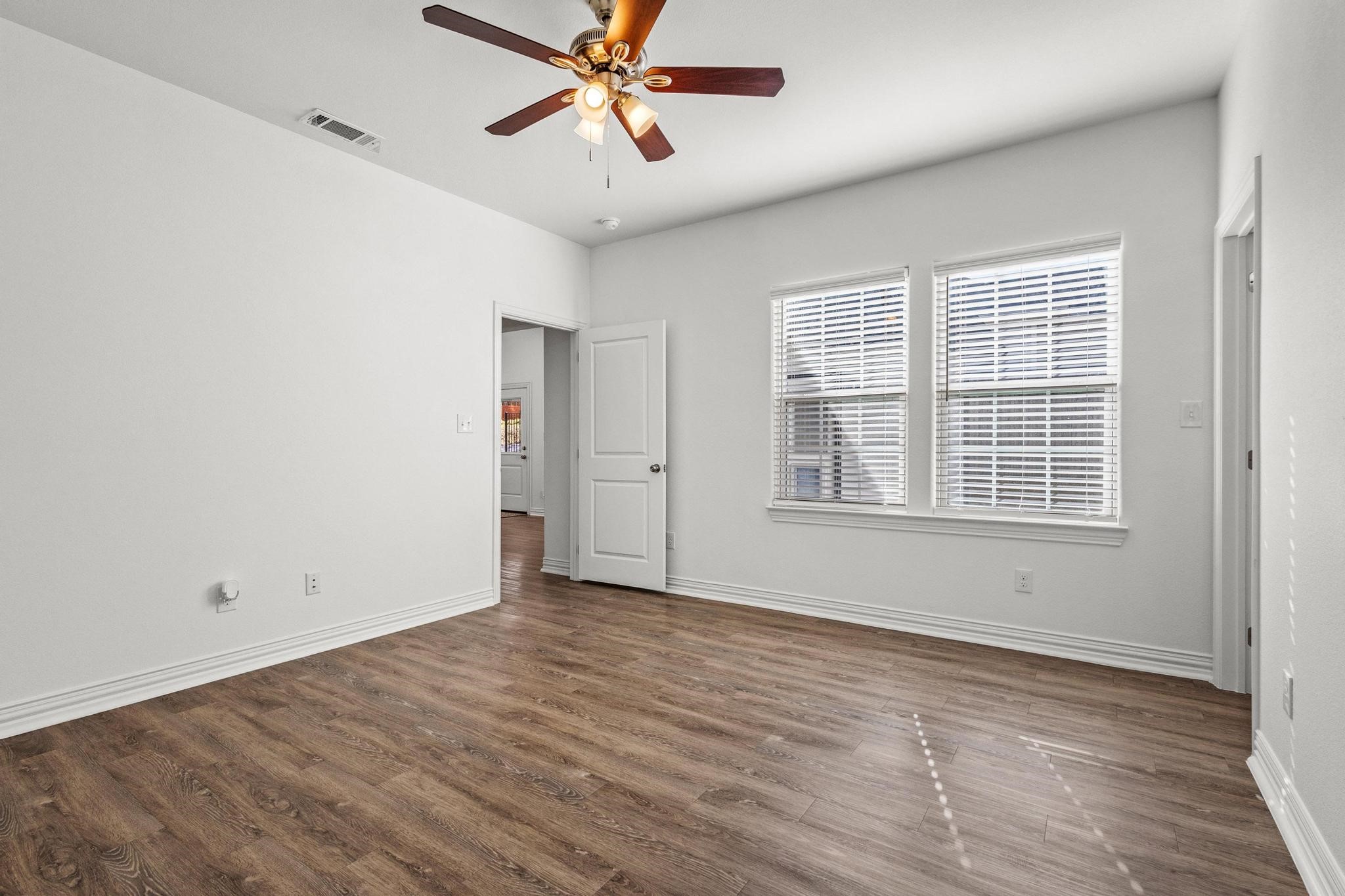 759 N Eddy Avenue Denison TX 75020