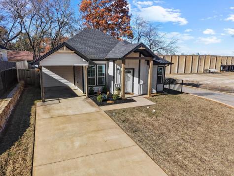 759 N Eddy Avenue Denison TX 75020
