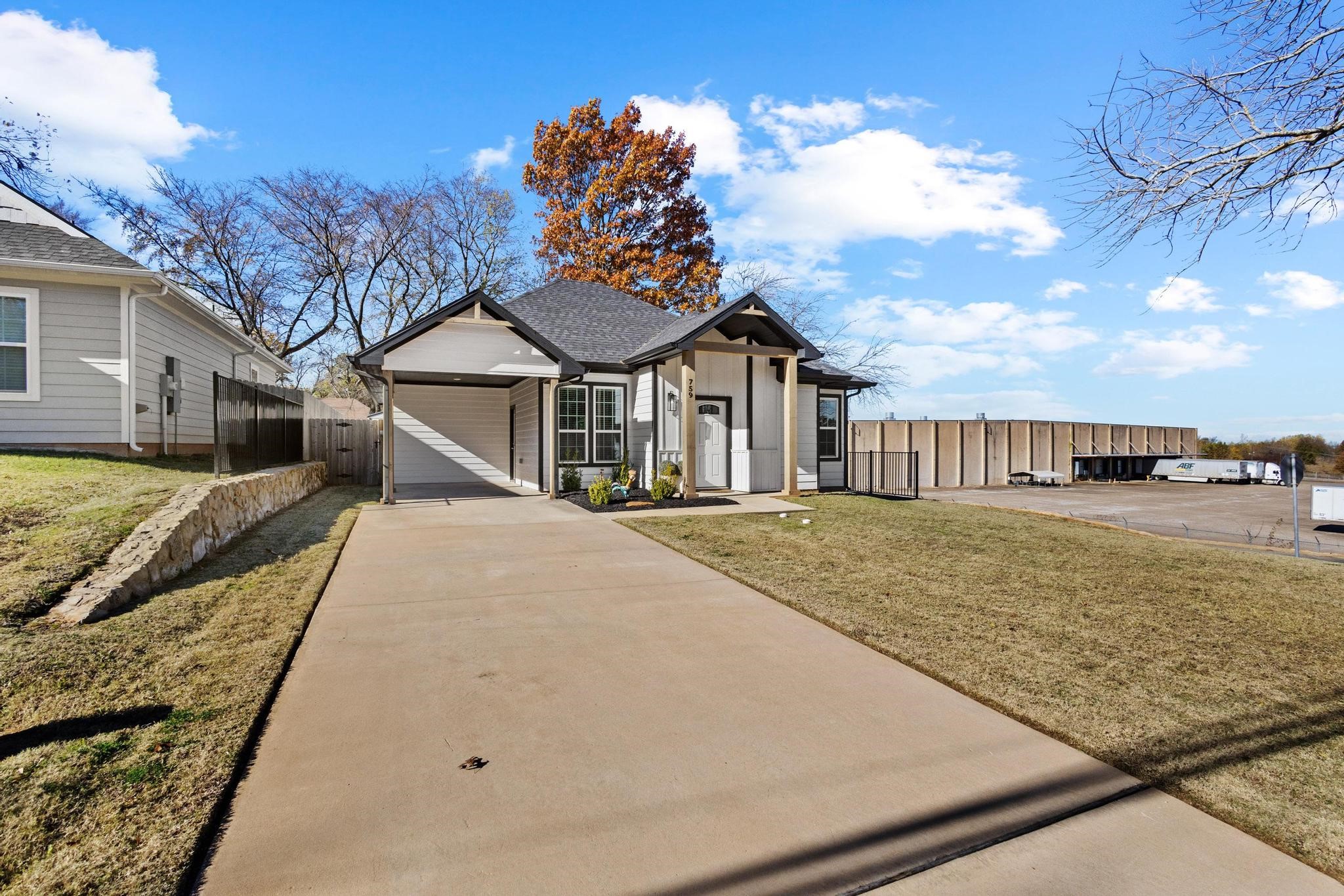759 N Eddy Avenue Denison TX 75020