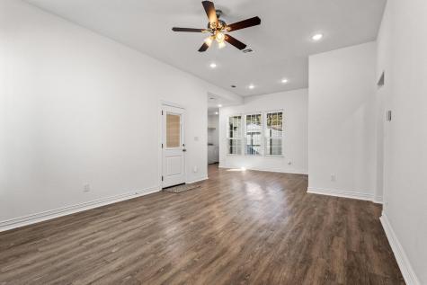 759 N Eddy Avenue Denison TX 75020