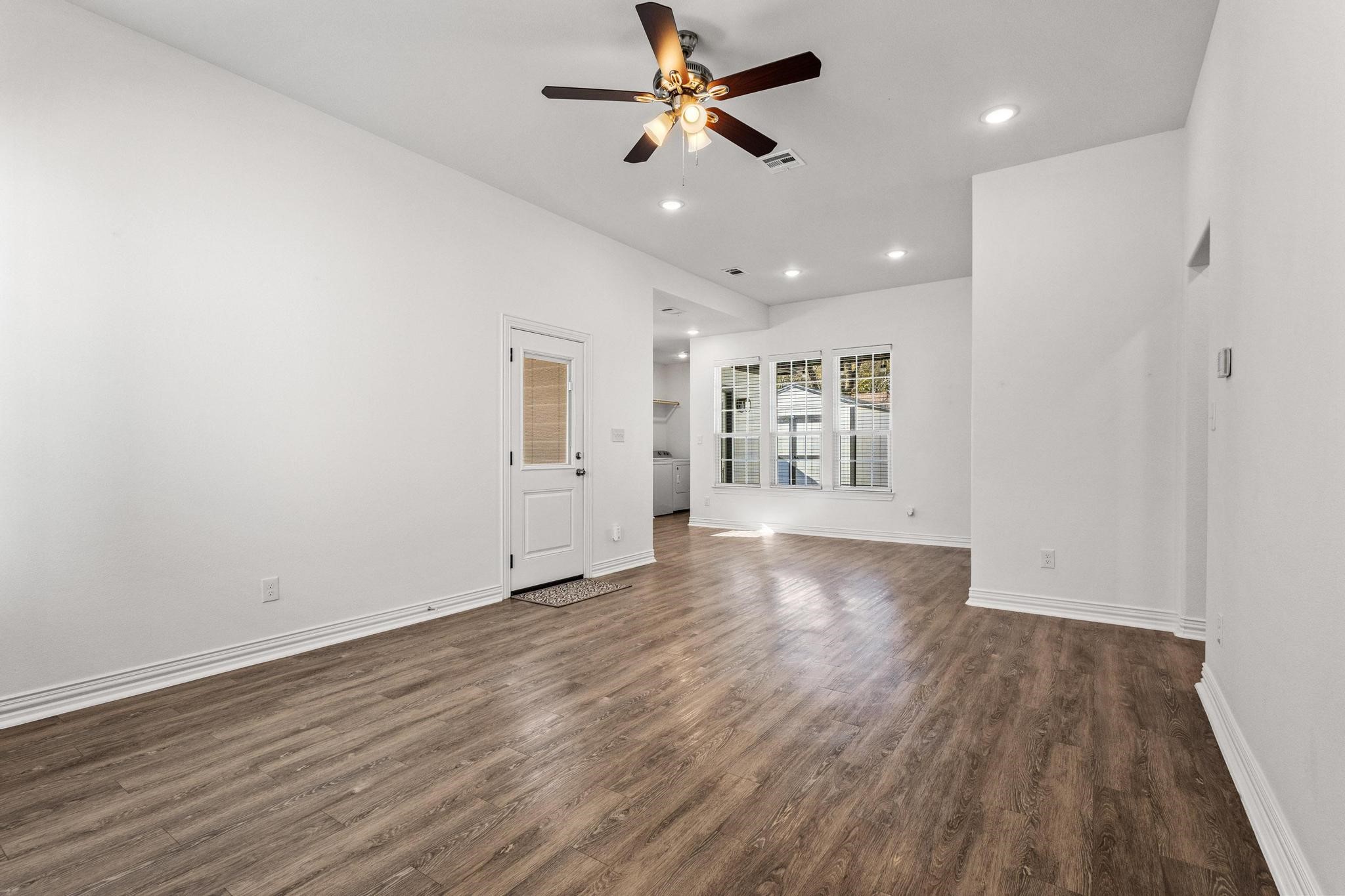 759 N Eddy Avenue Denison TX 75020