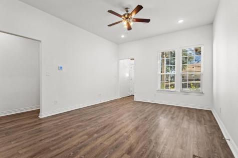 759 N Eddy Avenue Denison TX 75020