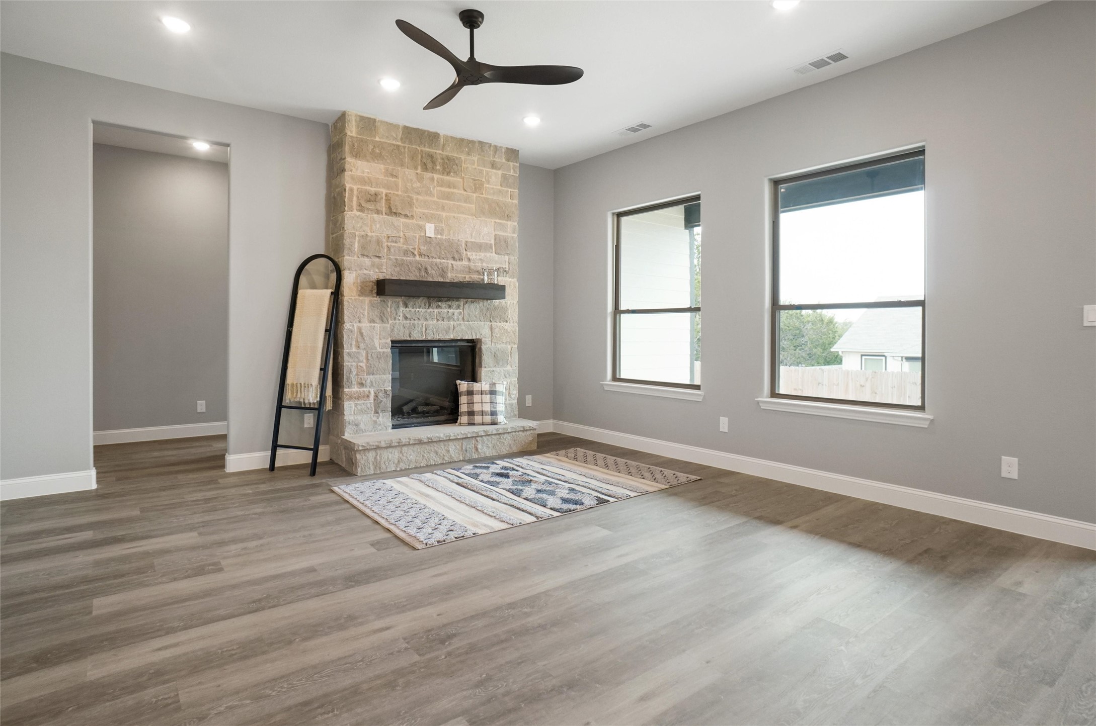 5824 Belaire Circle Granbury TX 76048