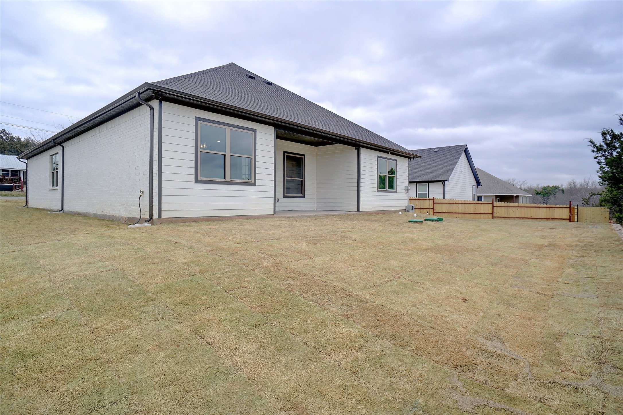 5824 Belaire Circle Granbury TX 76048