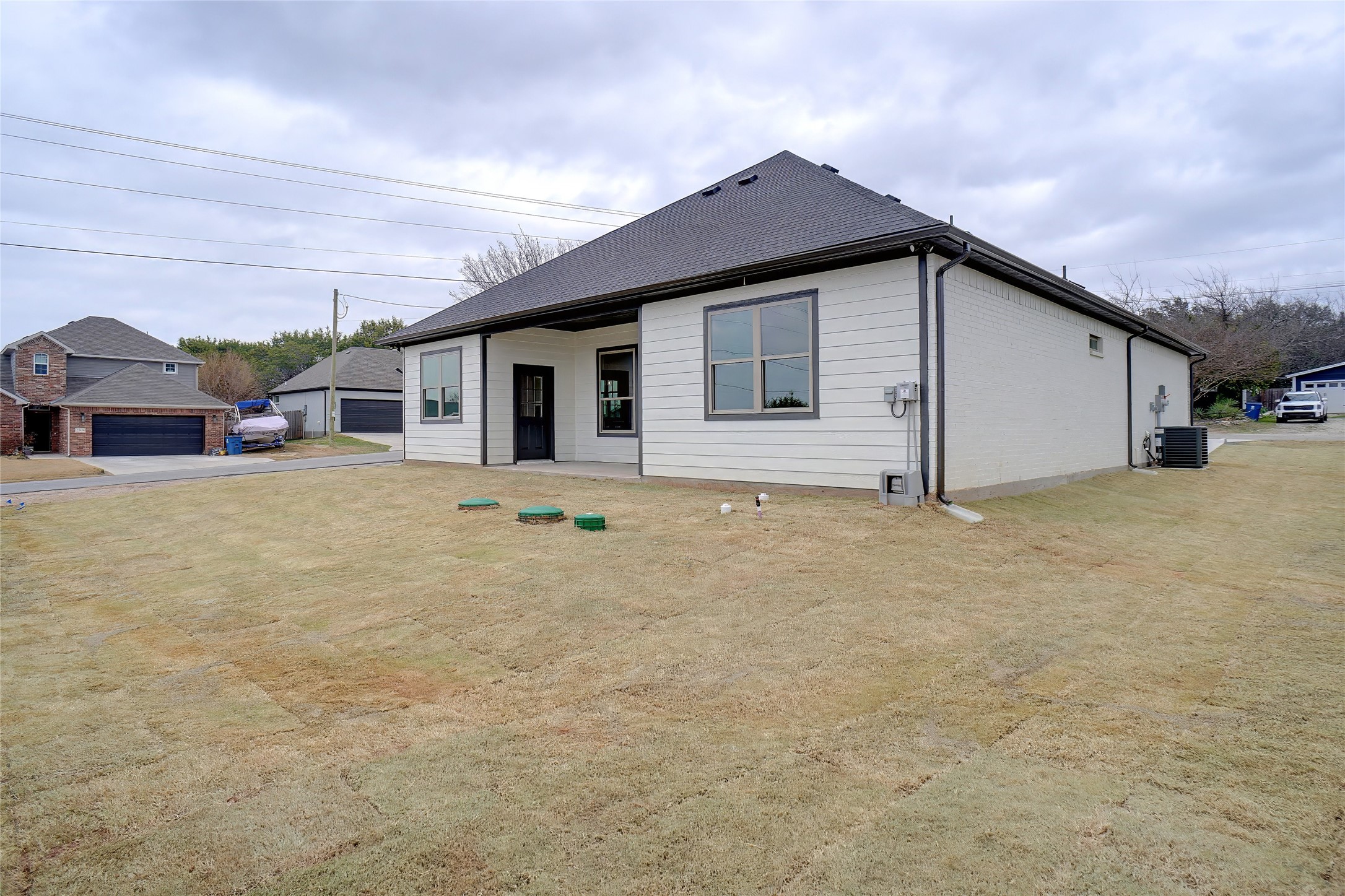 5824 Belaire Circle Granbury TX 76048