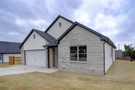 5824 Belaire Circle Granbury TX 76048
