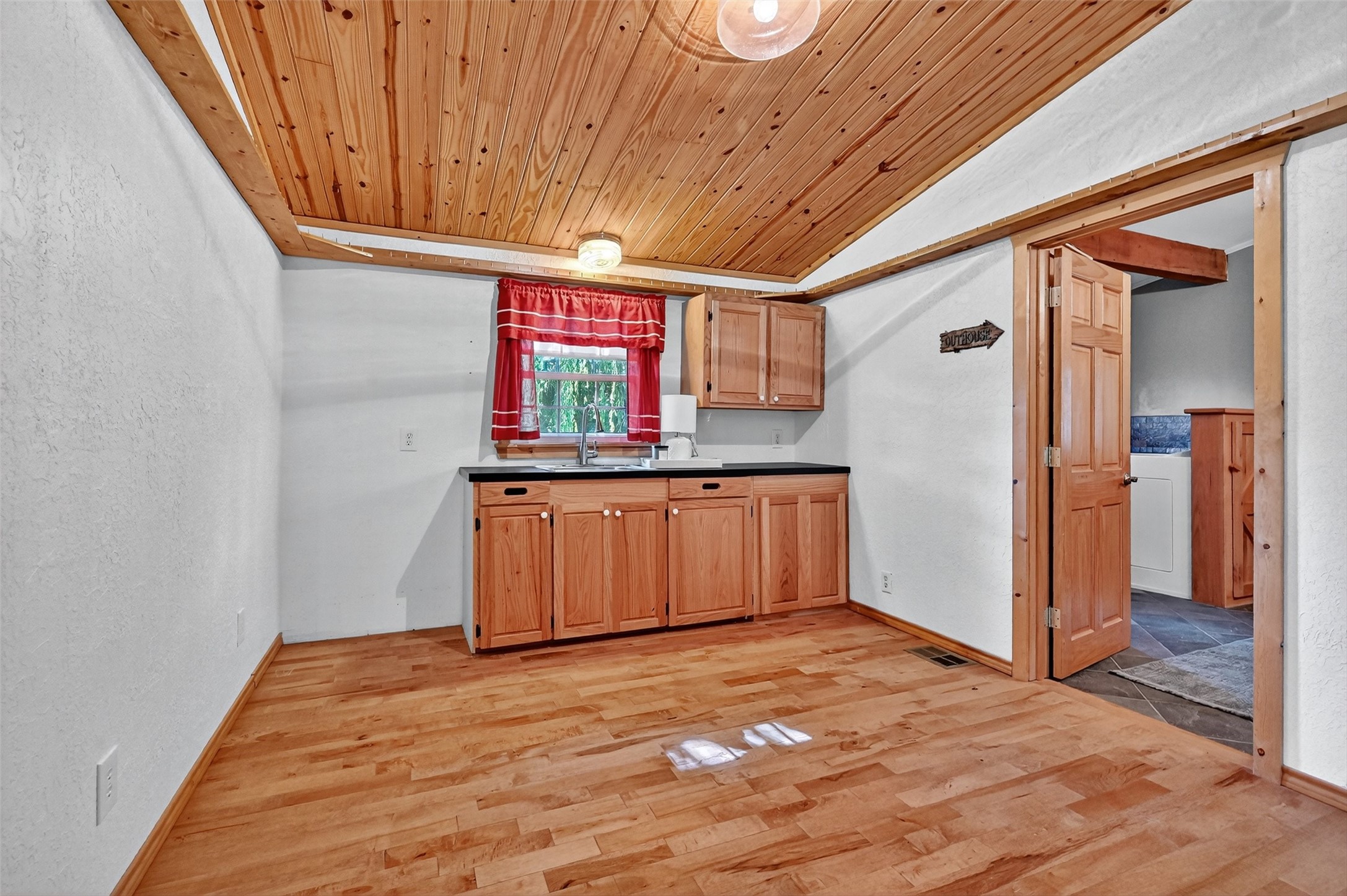 570 Roy Ayres Road Bells TX 75414