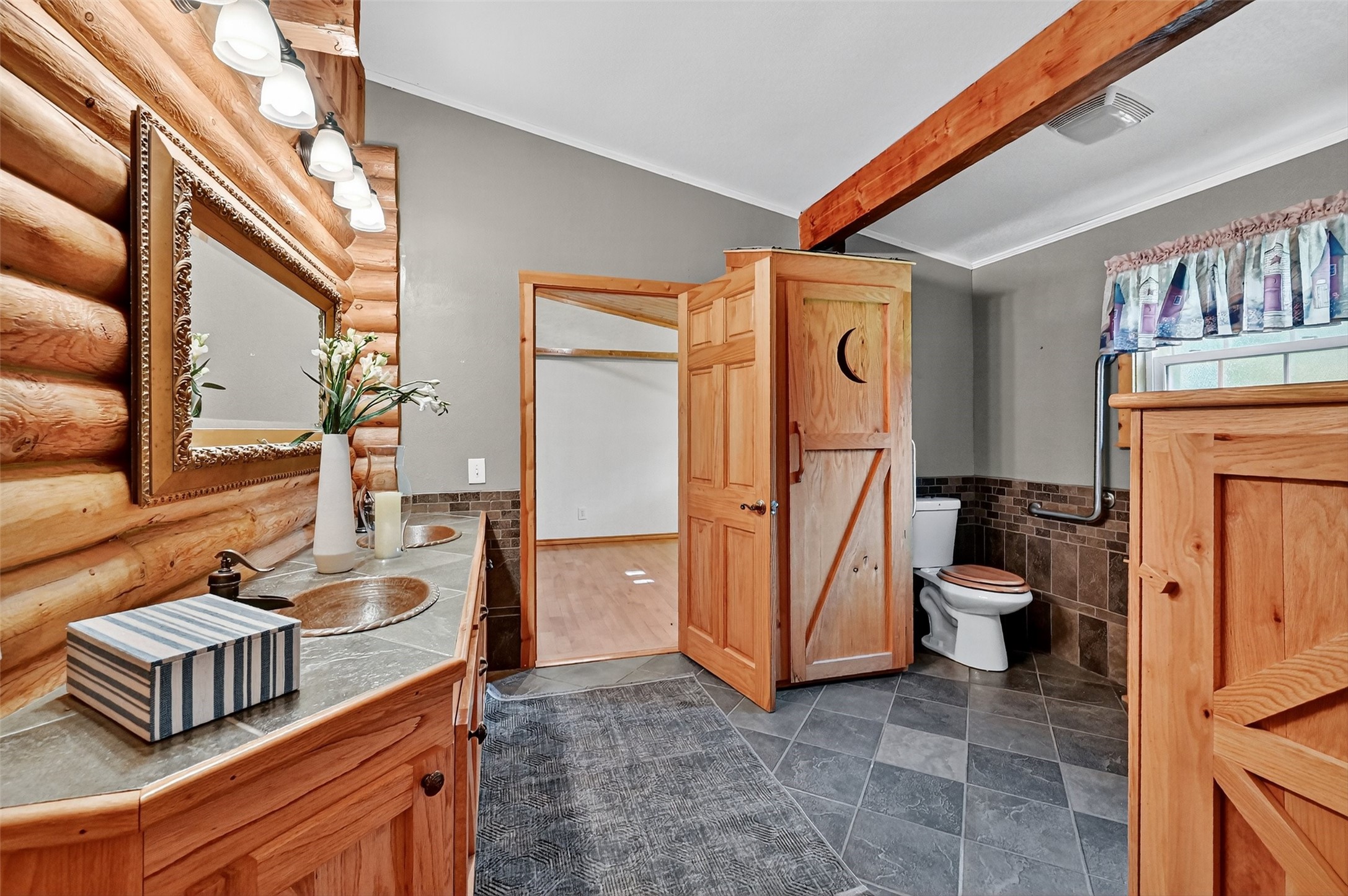 570 Roy Ayres Road Bells TX 75414