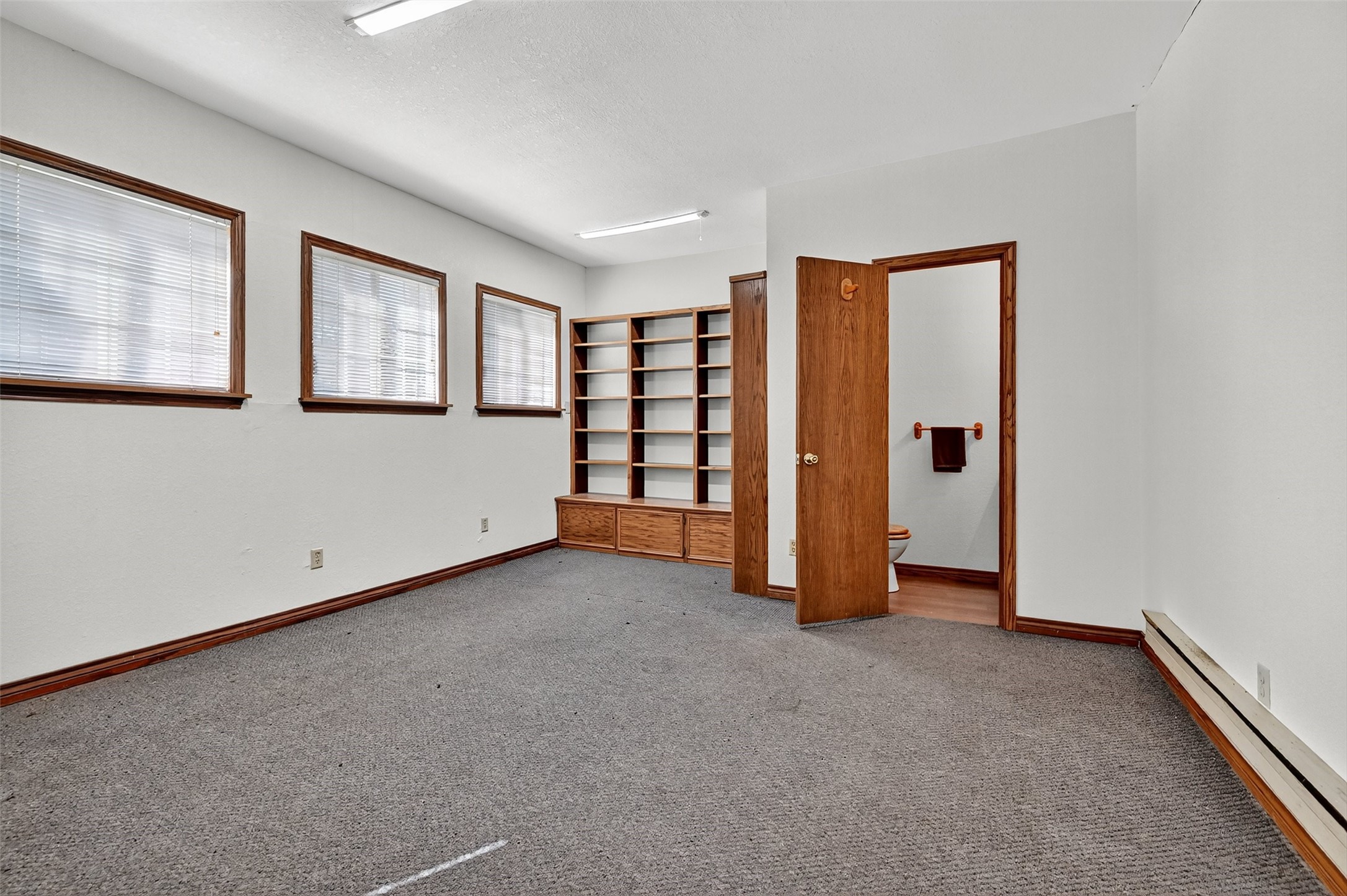 570 Roy Ayres Road Bells TX 75414