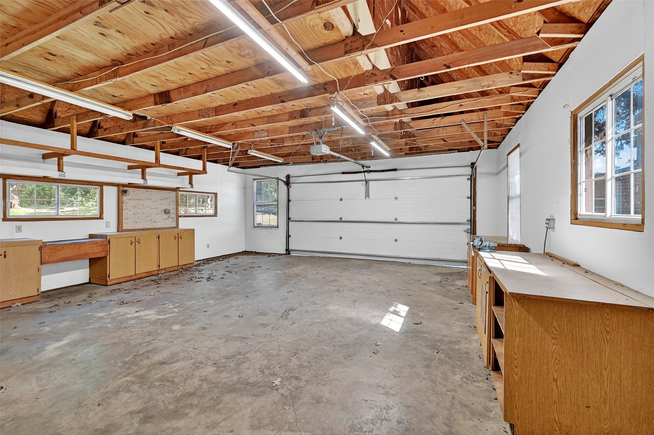 570 Roy Ayres Road Bells TX 75414