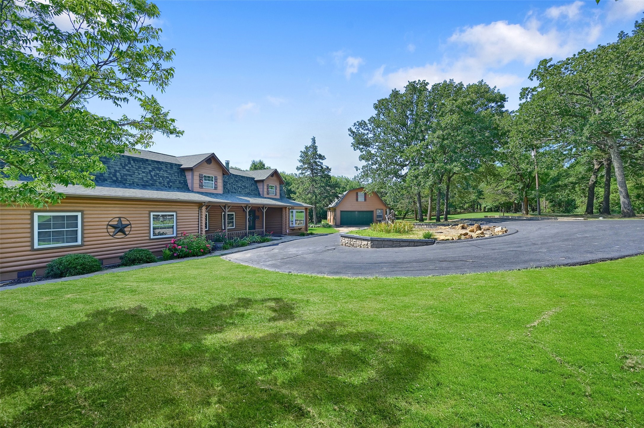 570 Roy Ayres Road Bells TX 75414