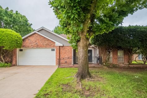 4983 Garden Grove Court Grand Prairie TX 75052