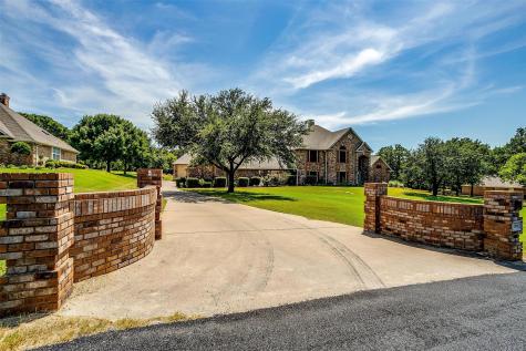 2816 Bent Oaks Drive Burleson TX 76028