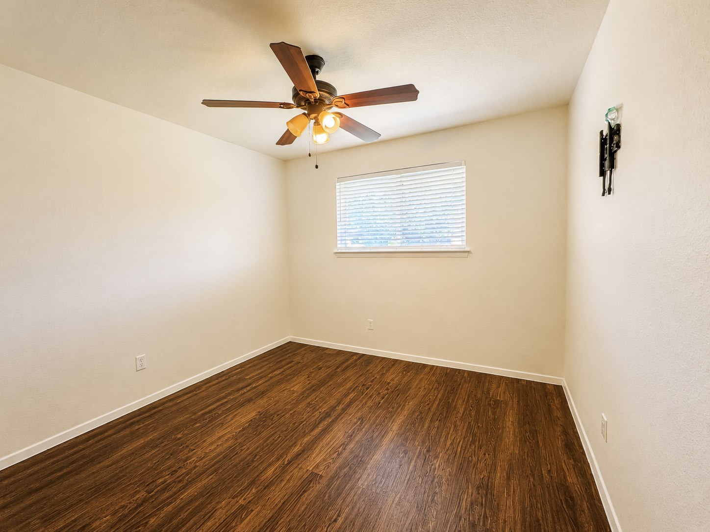 730 Rolling Ridge Lane Duncanville TX 75116
