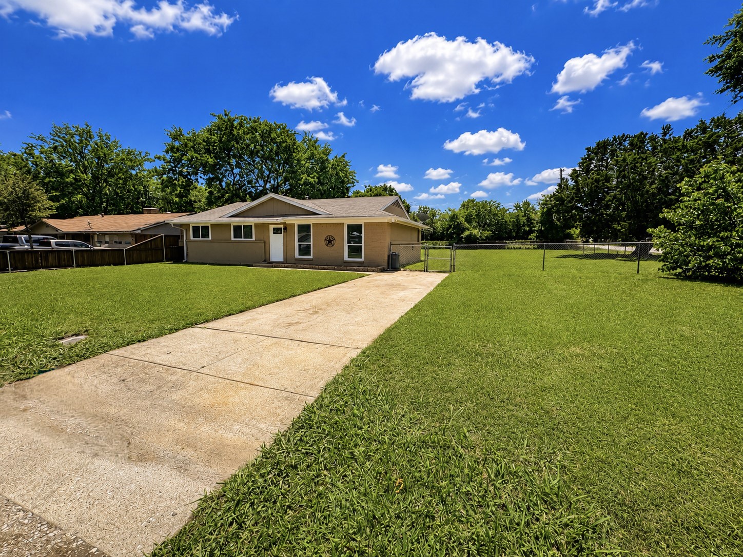 730 Rolling Ridge Lane Duncanville TX 75116