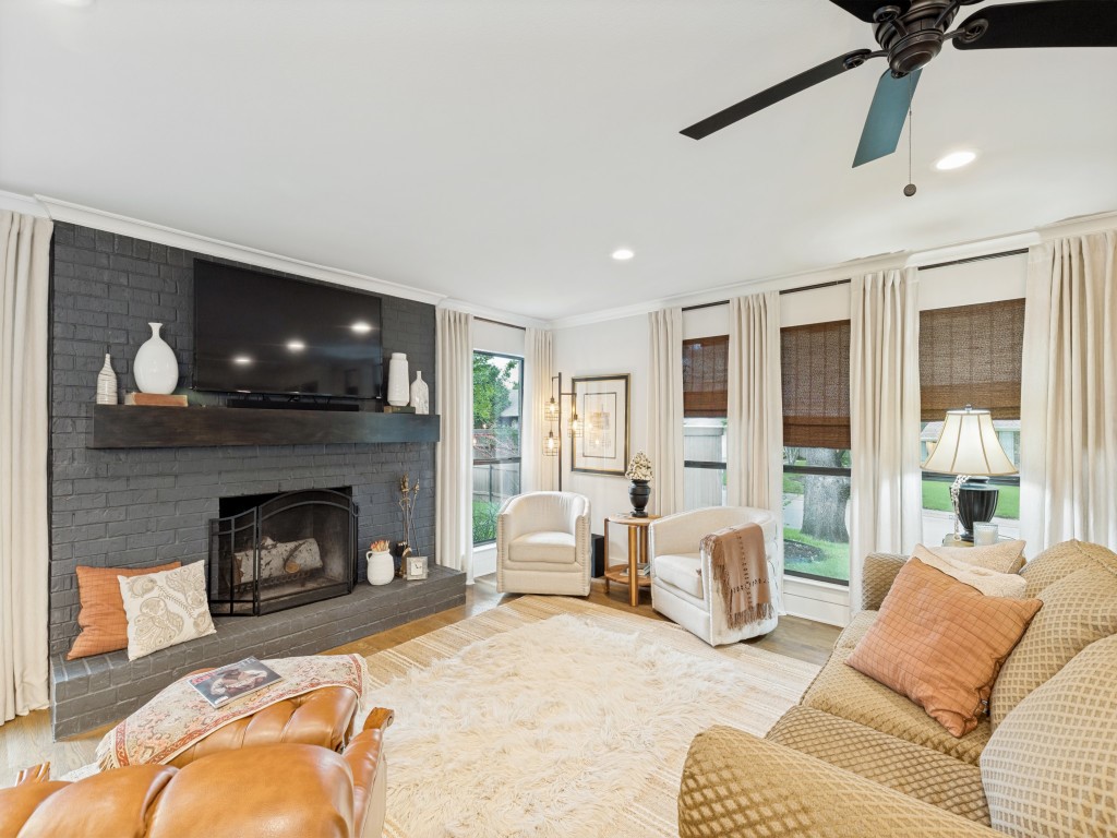 2006 Brookside Drive Grapevine TX 76051