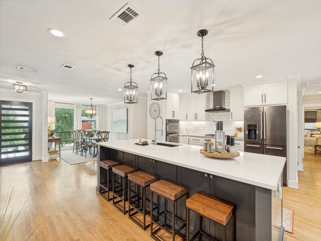 2006 Brookside Drive Grapevine TX 76051