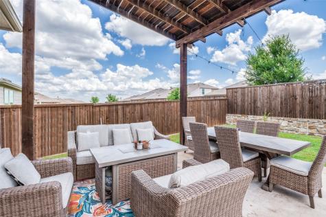 2804 Brisco Way Aubrey TX 76227