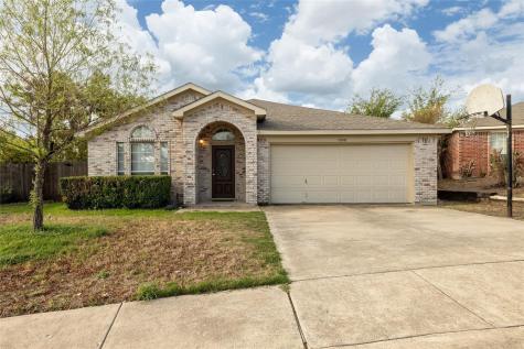 7208 Stonegate Drive Benbrook TX 76126