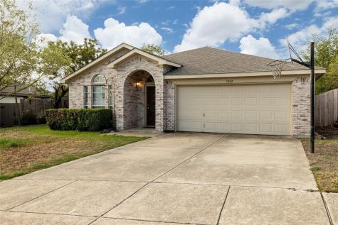 7208 Stonegate Drive Benbrook TX 76126