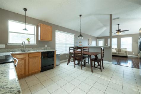 7208 Stonegate Drive Benbrook TX 76126