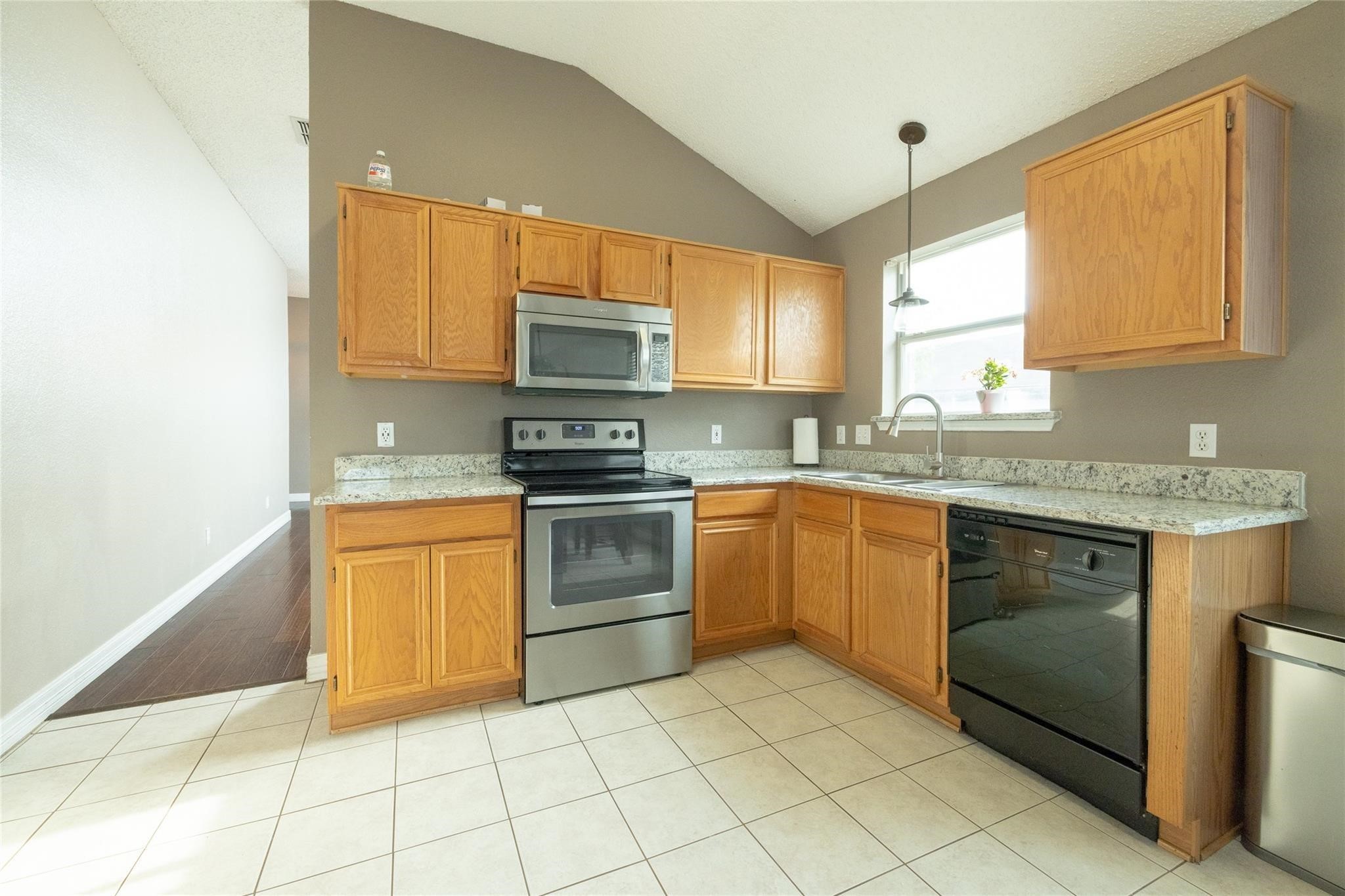 7208 Stonegate Drive Benbrook TX 76126