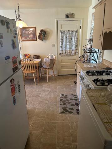 1002 W Bloodworth Olney TX 76374