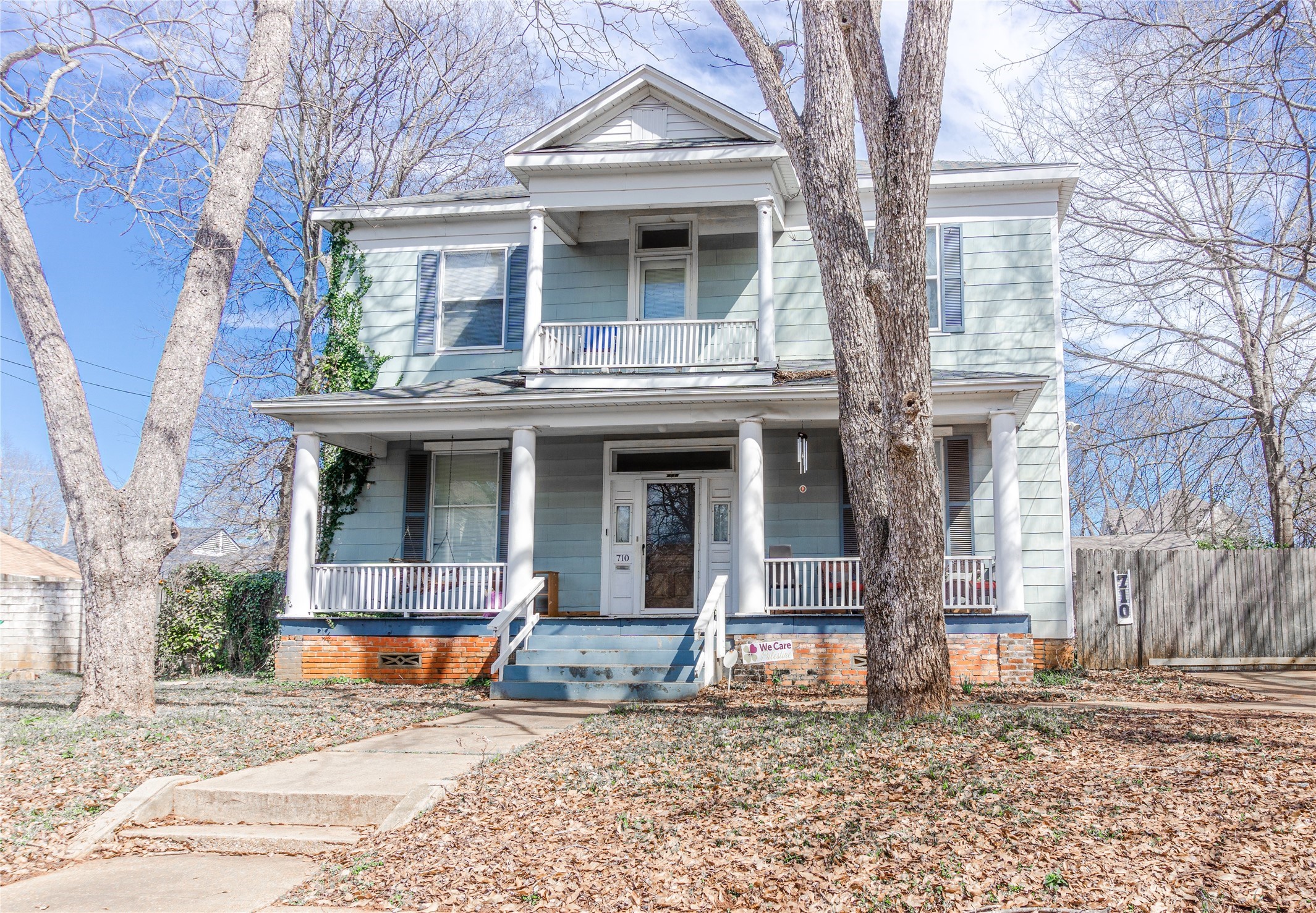 710 S Magnolia Street Palestine TX 75801