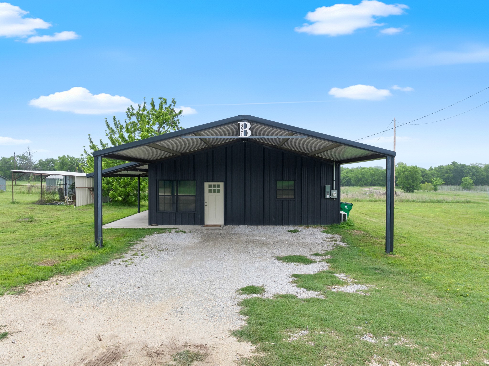 321 Avenue B Walnut Springs TX 76690