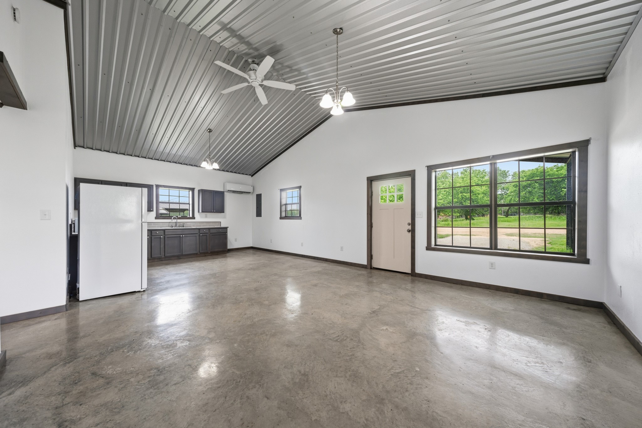 321 Avenue B Walnut Springs TX 76690