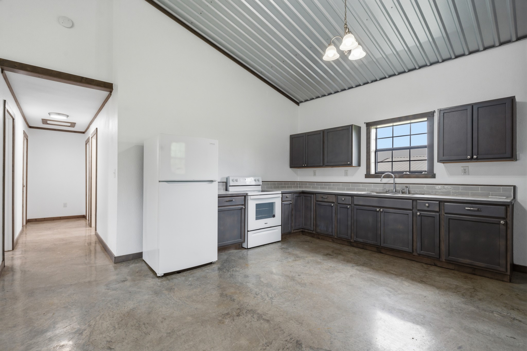 321 Avenue B Walnut Springs TX 76690