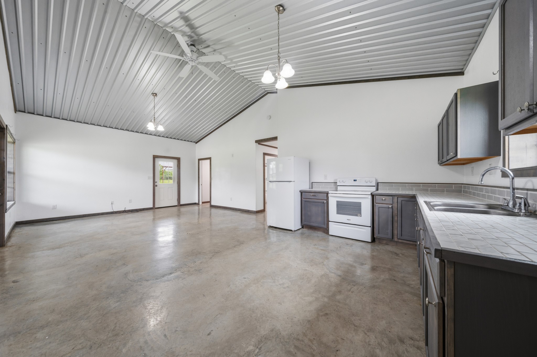 321 Avenue B Walnut Springs TX 76690
