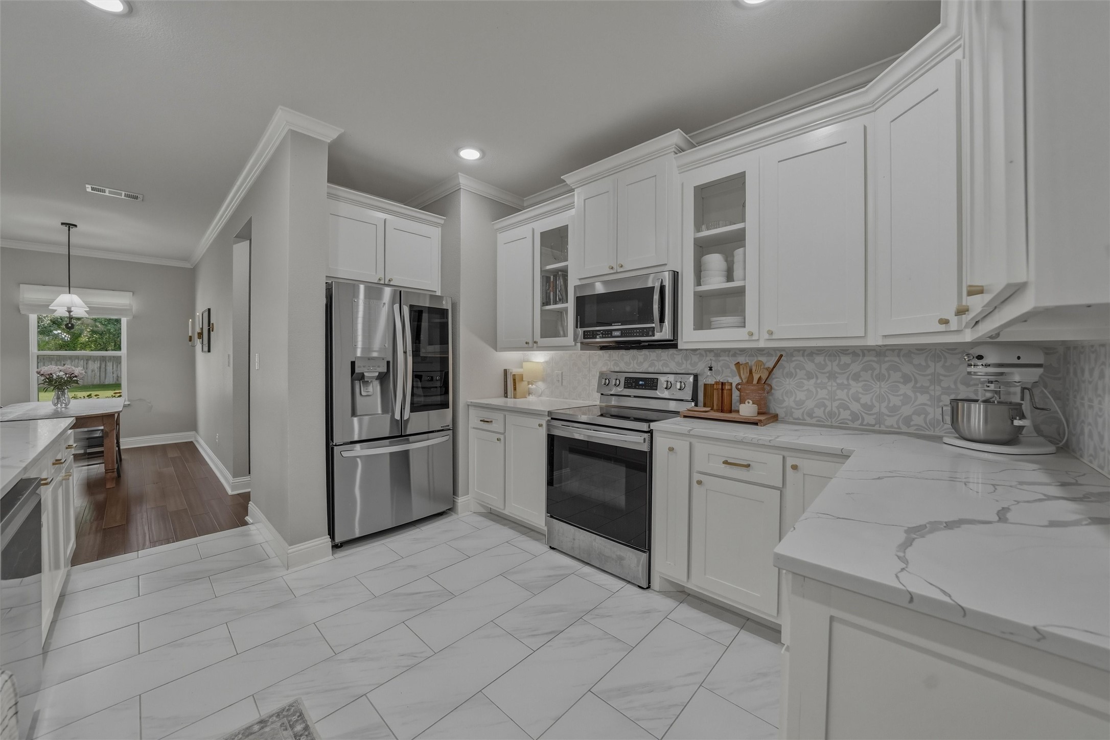202 County Road 4856 Newark TX 76071