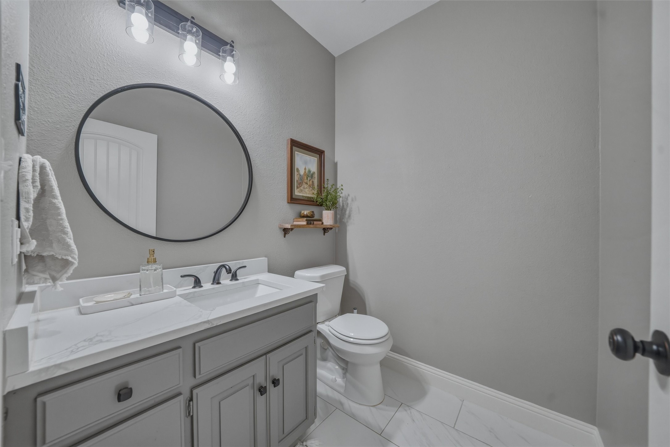 202 County Road 4856 Newark TX 76071
