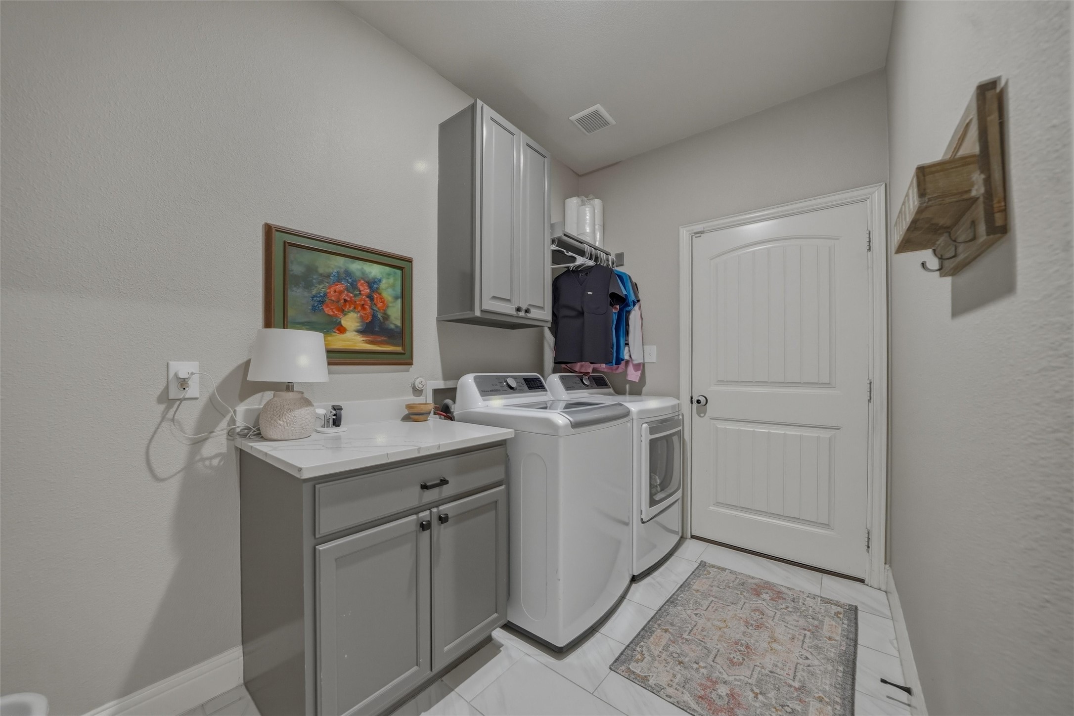 202 County Road 4856 Newark TX 76071