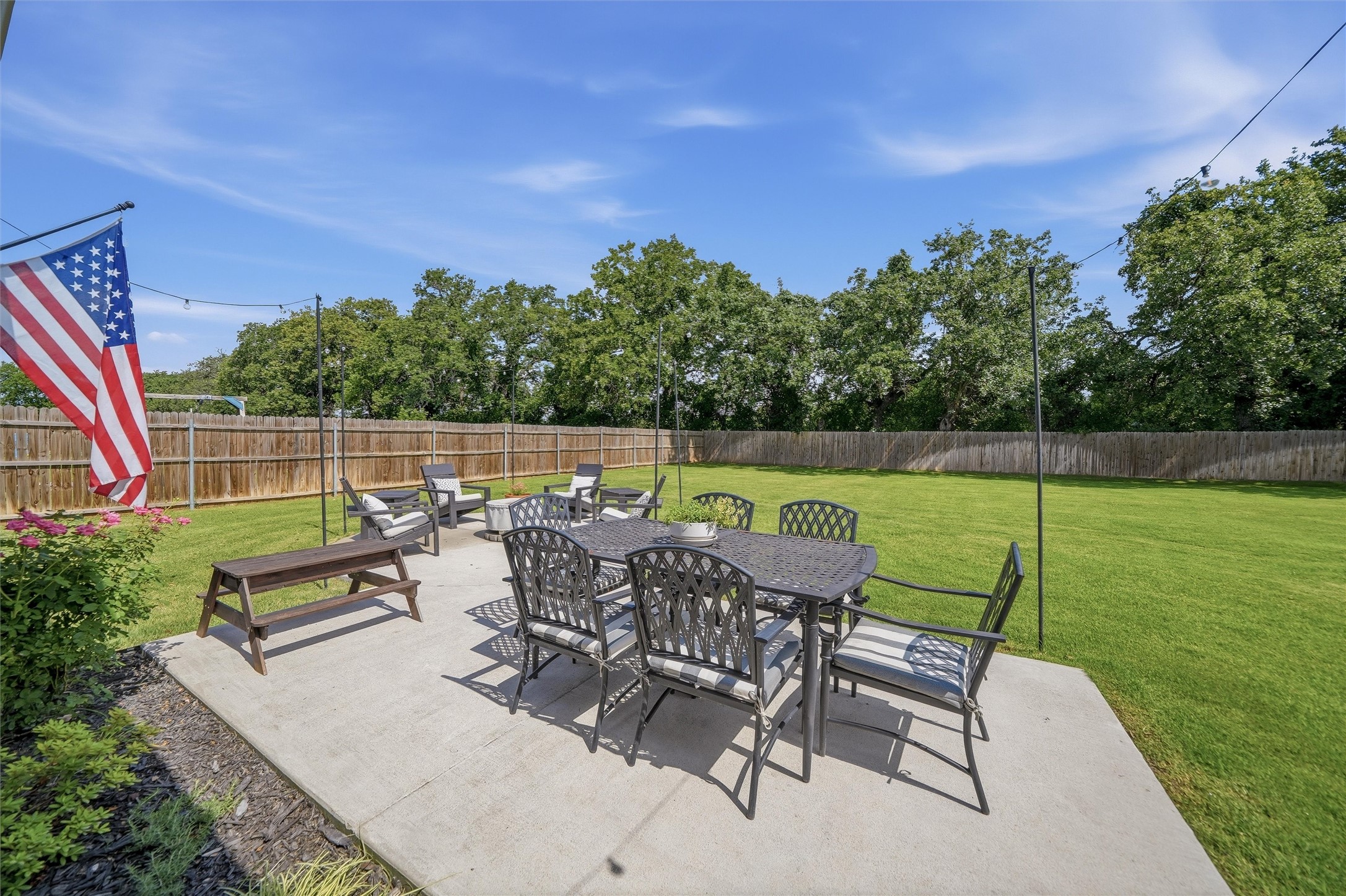 202 County Road 4856 Newark TX 76071