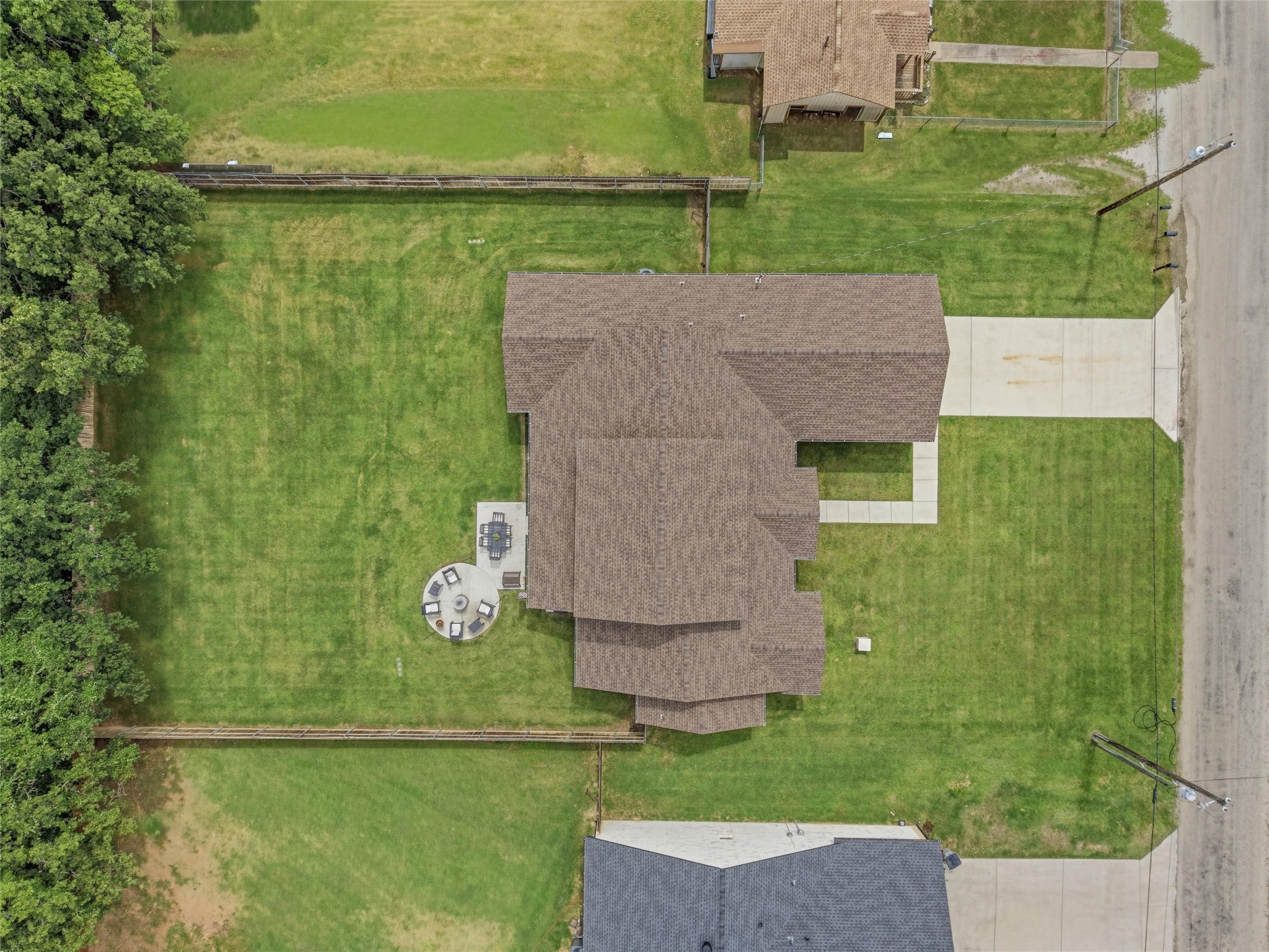 202 County Road 4856 Newark TX 76071
