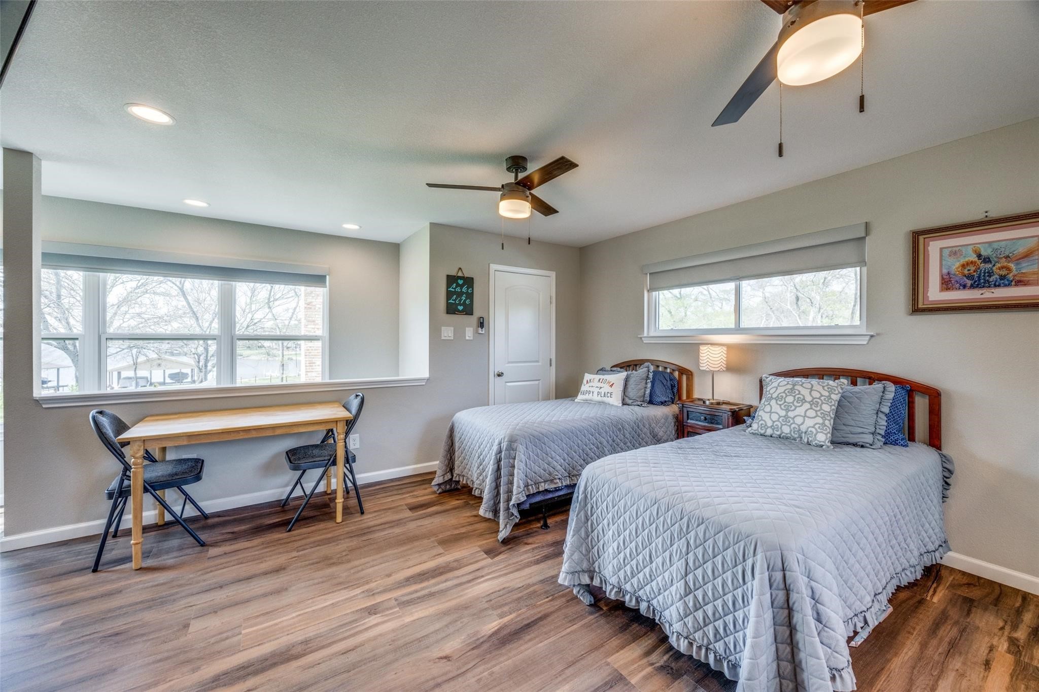 810 Kiowa Drive E Lake Kiowa TX 76240