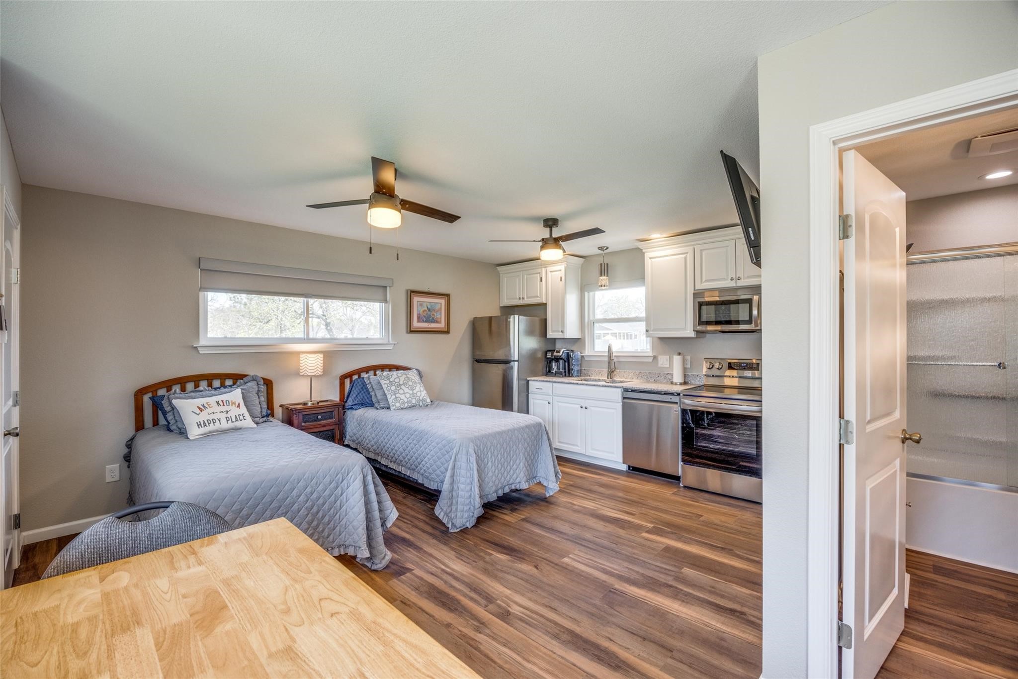 810 Kiowa Drive E Lake Kiowa TX 76240